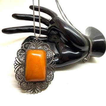 Oud natuurlijke hele steen Baltisch amber hanger en zilveren