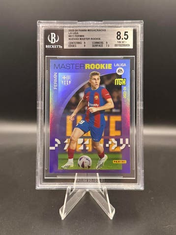 Beckett 8.5 Panini Megacracks La Liga 2023-24 Fermin Lopez #, Verzenden, Zo goed als nieuw, Losse kaart