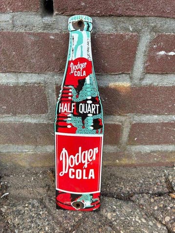Vintage Dodger Cola Emaille Reclamebord – Flesvorm –, Antiek en Kunst