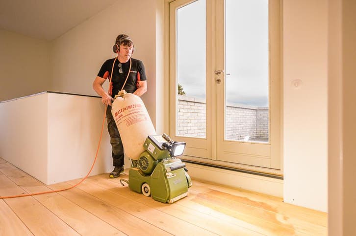 Parket schuren vanaf 16,95 per m², Diensten en Vakmensen, Vloerleggers en Parketteurs, Houten vloeren, Laminaat of Parket, Vloerbewerking of Renovatie