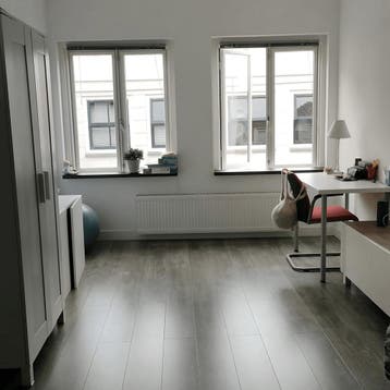 Studio in Schiedam gevonden voor €1100,- pm, 50 m² of meer, Overige regio's