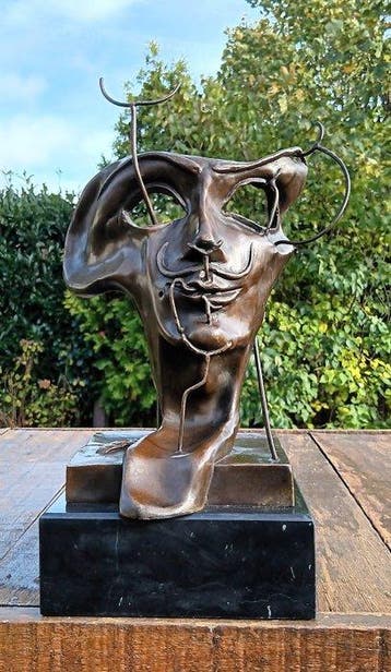 naar salvador dali - sculptuur, salvador dali face brons -