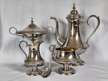 Oscar Nilsson Metallfabrik - Koffieservies (5) - Verzilverd,