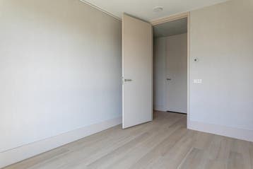 Te huur: Appartement Dr. Lelykade in Den Haag, Huizen en Kamers, Den Haag, Appartement, Zuid-Holland