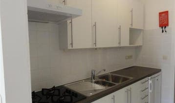 Te Huur Studio Regentesseplein In Den Haag, Huizen en Kamers, 20 tot 35 m², Den Haag
