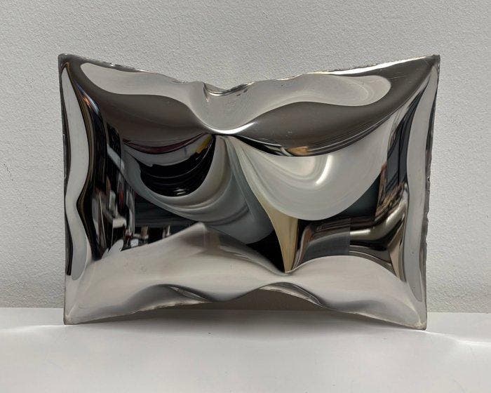 Peter Smith (1941) - sculptuur, Cushion II - 18.5 cm - Staal, Antiek en Kunst, Kunst | Designobjecten