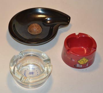 Verceram - Asbak (3) - Keramiek, Glazuur, Plastic, Glas