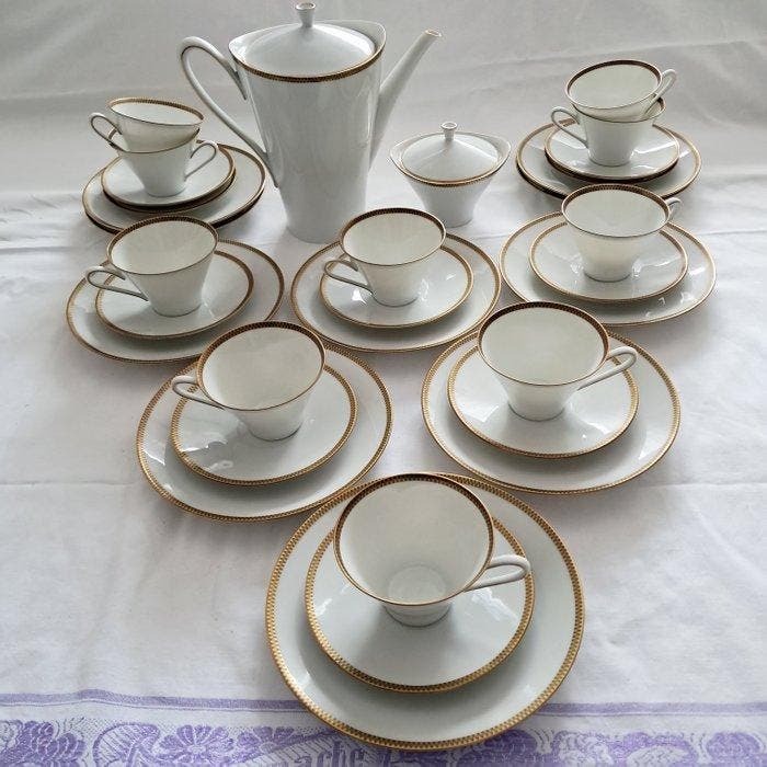 Hutschenreuther - Koffieservies (32) - Porselein, Antiek en Kunst, Antiek | Meubels | Tafels