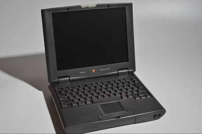 Apple PowerBook 2400c/240 - Laptop, Spelcomputers en Games, Spelcomputers | Overige Accessoires