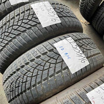 2 x Goodyear 225-55-16 Winterbanden 9,5mm, Auto-onderdelen, Banden en Velgen, Gebruikt, 16 inch, Band(en), Personenwagen