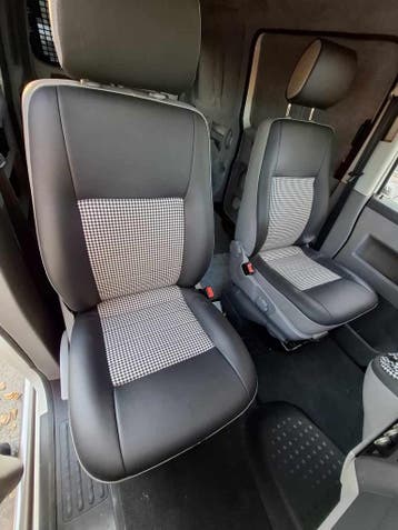 Volkswagen Transporter T5 T6. 2 stoelen super netjes met..., Ophalen of Verzenden, Gebruikt, Volkswagen