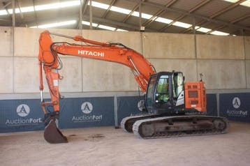 Veiling: Rupsgraafmachine Hitachi ZX225USLC-5B Diesel 122kW, Ophalen, Graafmachine