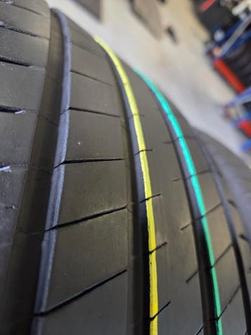 255/45/20 105V VOL MICHELIN ZOMERBANDEN 5,8MM PROFIEL 2X, Ophalen, Gebruikt, 255 mm, Band(en)