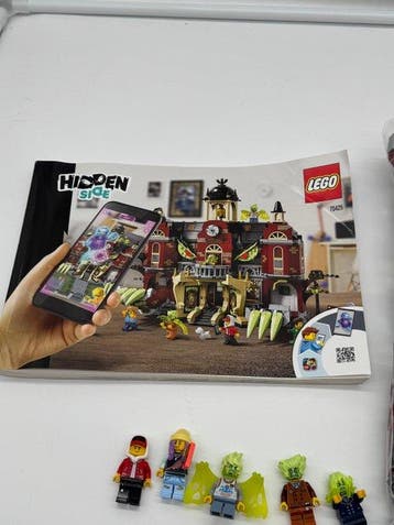 Lego Set - 70425 - Hidden Side - Newburys Spukende Schule, Nieuw
