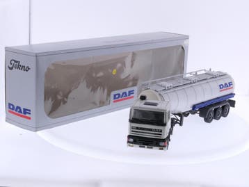 Schaal 1:50 Tekno MUS1346 DAF 95 spacecab met tankoplegge..., Hobby en Vrije tijd, Ophalen of Verzenden, Zo goed als nieuw, Tekno
