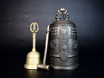 Altaarschel - Brons, Japanse boeddhistische rituele belset –, Antiek en Kunst