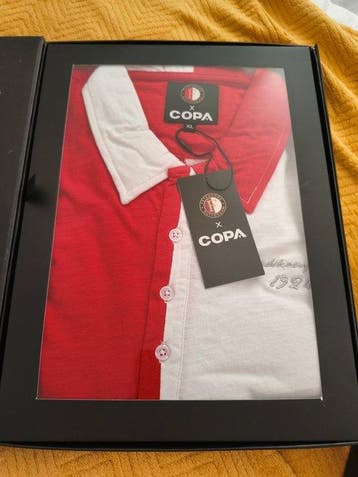 Nederlandse voetbal competitie - Voetbalshirt, Nieuw