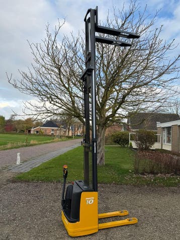 Compacte Komatsu stapelaar 1000kg 4.39m hefhoogte, 1000 tot 2000 kg, Verzenden, Elektrisch, Stapelaar