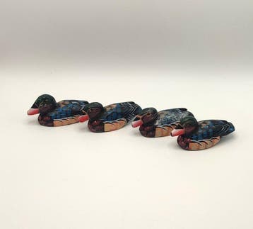 sculptuur, Collection of 24 Vintage Miniature Wooden Duck, Antiek en Kunst