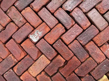 Oude gebakken keiformaten Leeuwarden (op pallets), Ophalen of Verzenden, Gebruikt, Keramiek, Klinkers