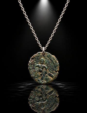 Middeleeuwen, kruisvaardersperiode Brons “Het Heilige, Sieraden, Tassen en Uiterlijk