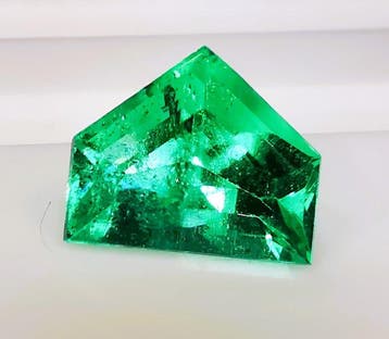 1 pcs Groen Smaragd - 2.71 ct - Gemological Institute of, Nieuw