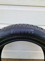 205/55/17 95V Pirelli All- season 4x, Gebruikt, 17 inch, 205 mm, All Season