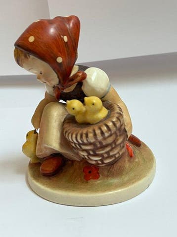 Goebel - M.I. Hummel (1920s-2000s) - Figuur - Girl with