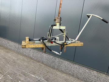 Knikmops hydraulische grasbetontegel klem (Aanbouwdelen), Ophalen of Verzenden, Overige typen