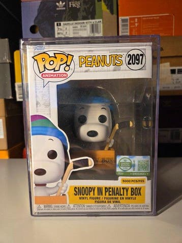 Funko - Funko Pop - Peanuts Snoopy in penalty Box #2097
