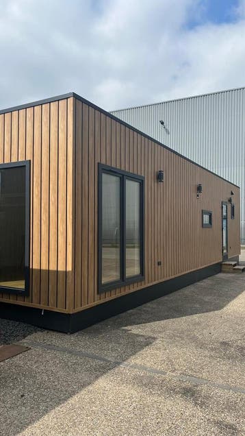 OK Unit-Vero+ | 11.04 m x 4.15 m | Recreatiewoning, Nieuw, 500 cm of meer, 400 cm of meer, 3 ramen of meer
