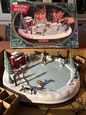 Kerstdecoratie Mr Christmas (2) - Holliday Skaters - Plastic, Nieuw