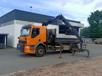 Vrachtwagen kipper, DAF, FA LF55.220 met laadkraan Hiab 0