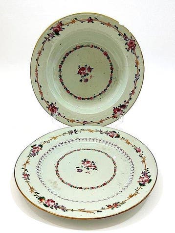 Coppia Piatti Piano e Fondo- Dinastia Qing Epoca Qianlong,