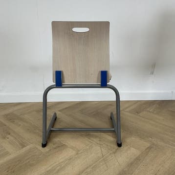 ahrend schoolstoel - stapelstoel, zithoogte 45 cm, ahorn, Huis en Inrichting, Stoelen, Ophalen of Verzenden, Gebruikt, Hout, Eén