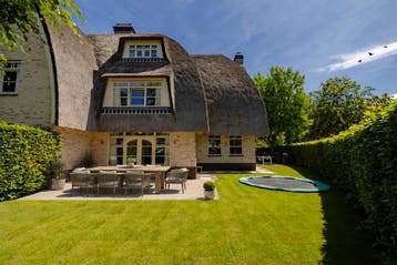 Te huur: Huis Posthumus Meyjeslaan in Bloemendaal, Bloemendaal, Noord-Holland