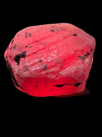 Robijn Echt juweel! Prachtige 99,5 ct. bloedrobijn uit, Verzamelen