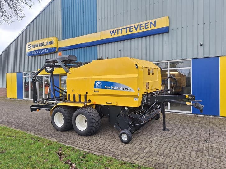 New Holland BR560A, Zakelijke goederen, Agrarisch | Werktuigen, Akkerbouw, Veehouderij, Oogstmachine