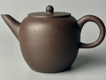 Theepot - Yixing klei - Nr.1 Zwarte Appel Theepot