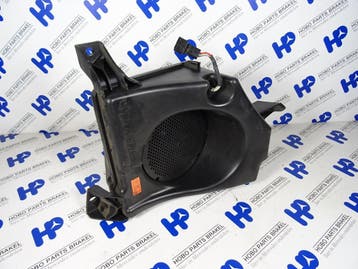 Subwoofer A 164 820 2202 o.a: ML-klasse w164, Ophalen of Verzenden, Gebruikt, Mercedes-Benz