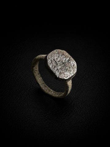 Islamitisch Brons Ring - 10e tot 13e eeuw na Christus, Antiek en Kunst