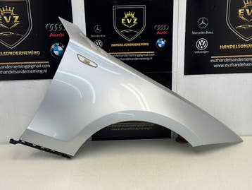 BMW 1-serie bj.2007 spatbord/voorscherm rechts zilver grijs, Gebruikt, Voor, BMW, Spatbord