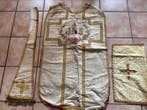 Oude romeinse chasuble - Borduurwerk - Orfroi - Goudgaren