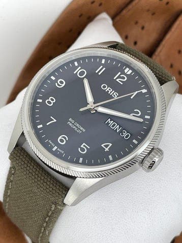 Oris - Big Crown Pro Pilot Big Day Date Automatic - 01 752, Nieuw