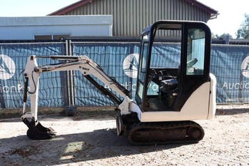 Veiling: Minigraver Bobcat Diesel, Ophalen, Graafmachine