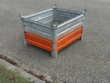 stalen stapelbak, stalen bak, stapelbak, gebruikte bakken,, Ophalen, Gebruikt, 100 cm of meer, 60 cm of meer