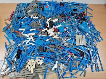 Lego - geen serie - Trein onderdelen +/- 8.30 kilo -, Kinderen en Baby's, Speelgoed | Duplo en Lego, Nieuw