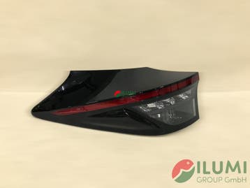 TOYOTA YARIS CROSS 20- ACHTERLICHT LINKS LED EU 81560-0DE20, Verzenden, Gebruikt, Toyota