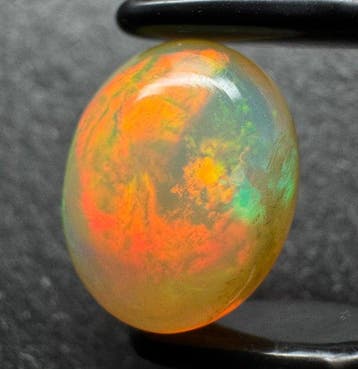 Opaal Cabochon- 1.89 g