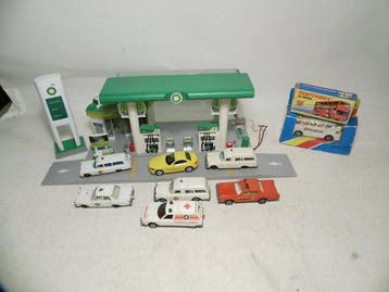 Matchbox - Diorama Matchbox autos en RMZ City tankstation -, Nieuw